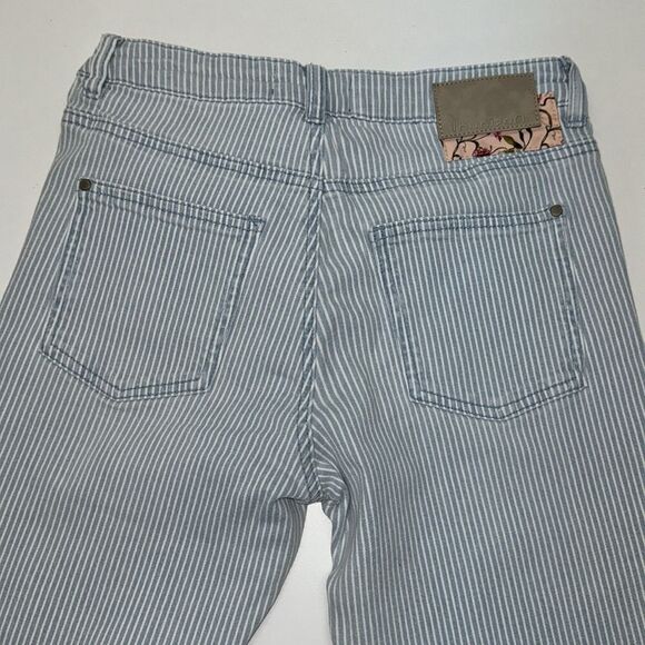 🔥Desigual
Agra  jeans Sz 4 New - Picture 9 of 11